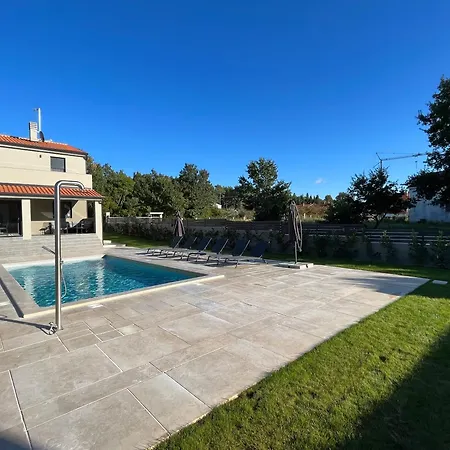 Casa Mia וילה פורץ